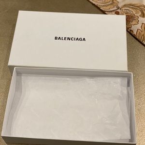 Balenciaga empty box